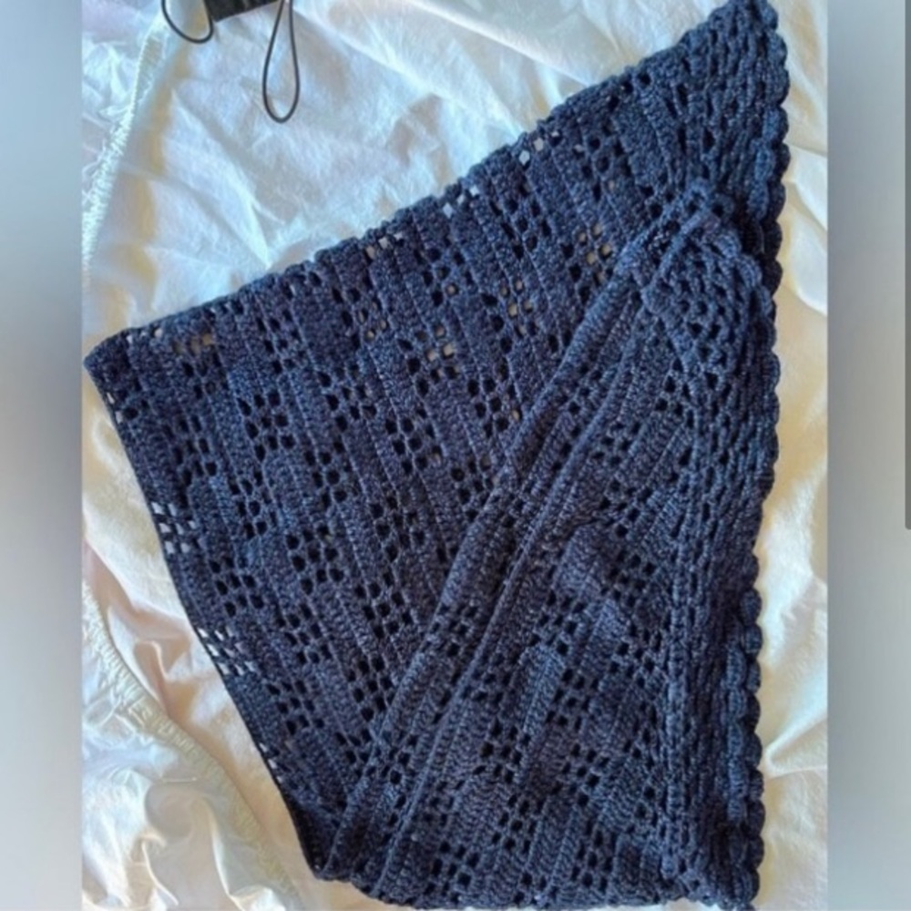 DISO Misha & Puff ink shawl
